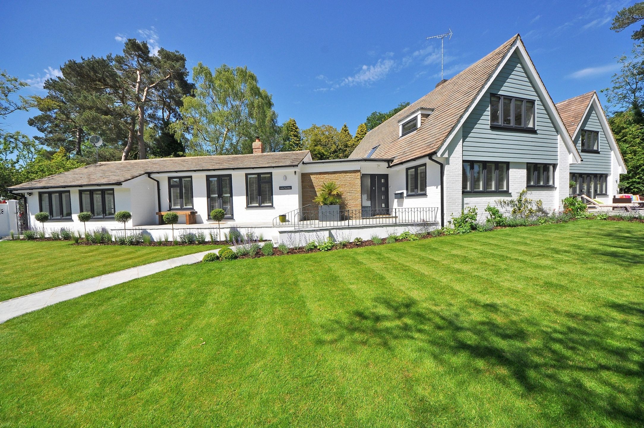 Detached family home with new windows and doors – Inspired Glazing, windows and doors in Farnborough